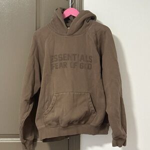 Essential hoodie